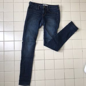 Billabong size 5 skinny jeans!